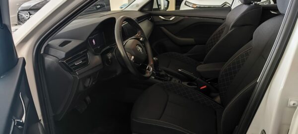 SKODA KAMIQ 1.0 TSI 81kW 110CV DSG Ambition 110 cv de 2021 - Imagen 6