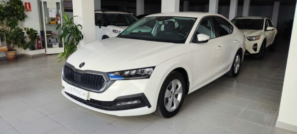 SKODA OCTAVIA 2.0 TDI 85kW 115 CV Manual Ambition de 2021