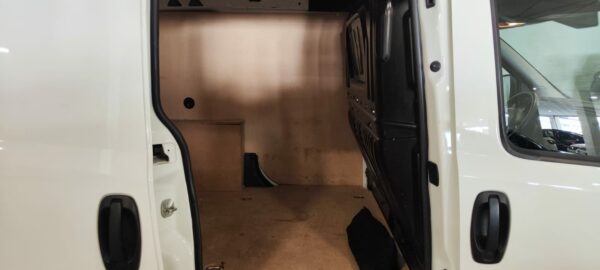 FIAT Doblò Cargo SX L1H1 1.6 Multijet 105CV 6VEL - Imagen 13