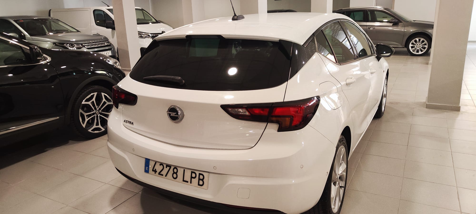 Opel Astra 5p GS Line 1.5D 77 kW (105 CV) (2021) - Imagen 11