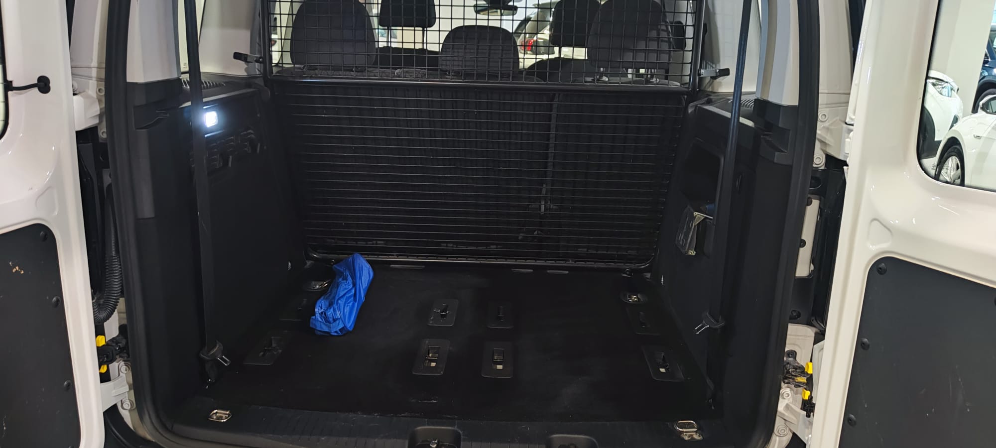 VOLKSWAGEN CADDY Origin 2.0 TDI 90kW (122CV) 4MOTION - Imagen 12