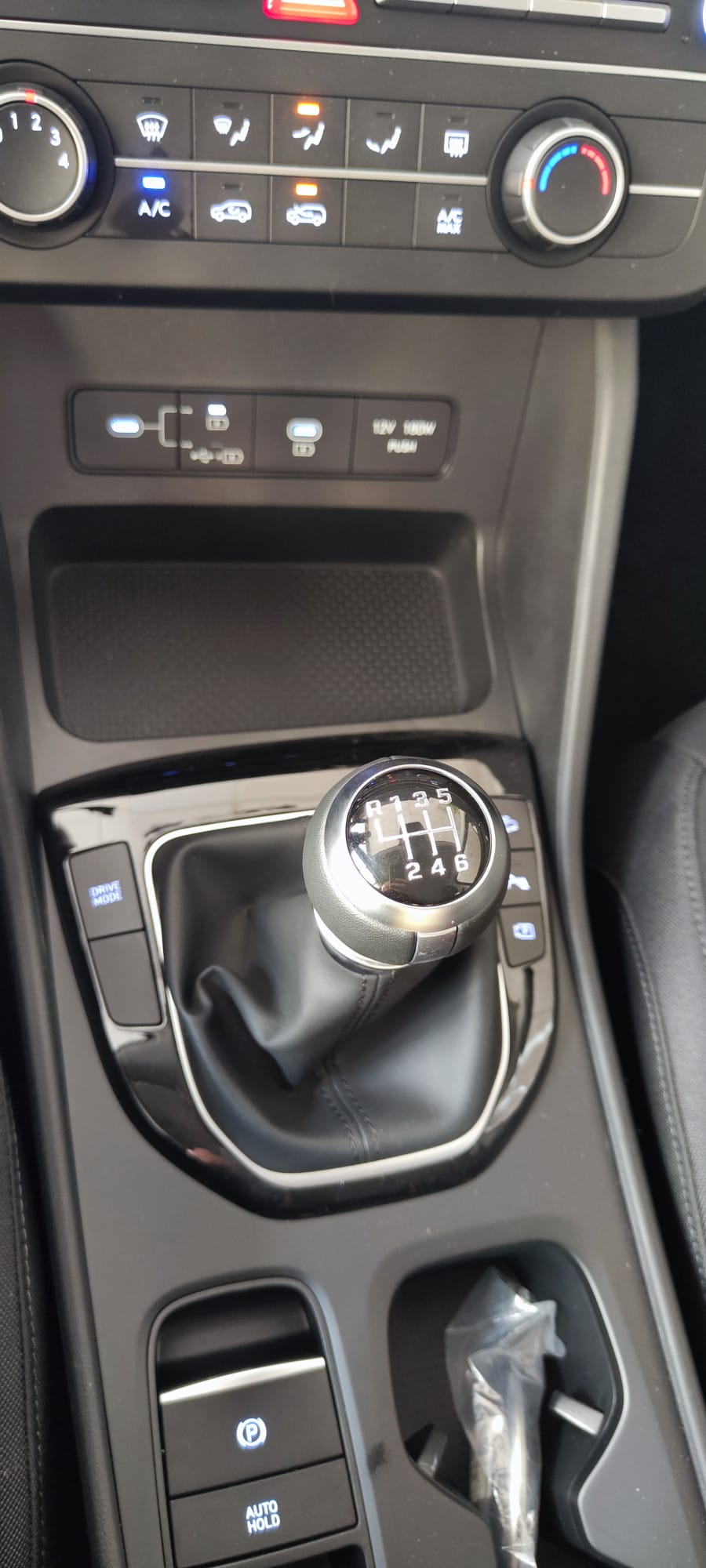 HYUNDAI Tucson 1.6 Turbo 150cv 6vel Klass 2025 - Imagen 11